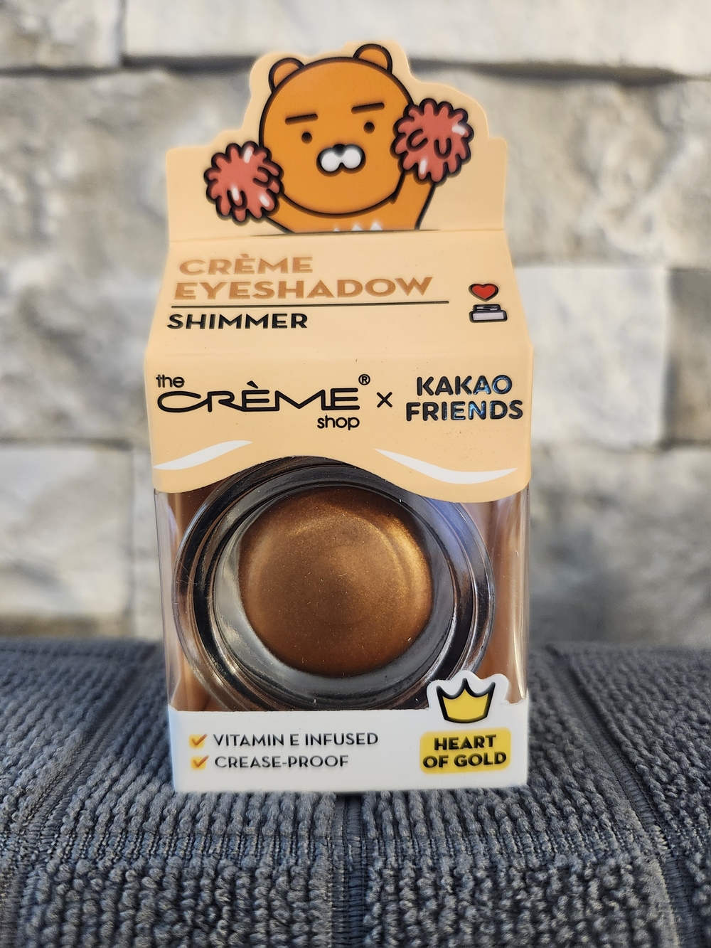 The Crème Shop Kakao Friends Shimmer Crème Eyeshadow - Heart of Gold (Gold)